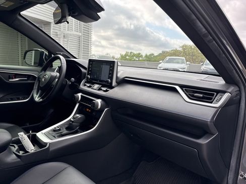 Used 2021 Toyota RAV4 XSE image 15