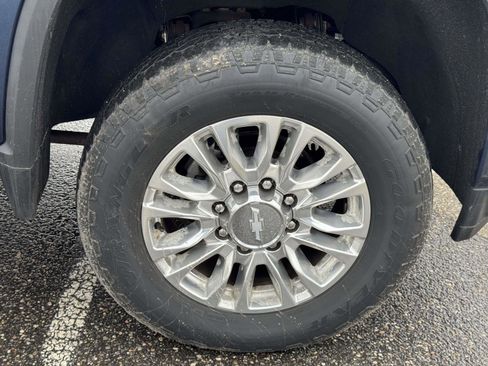 Used 2020 Chevrolet Silverado 3500 High Country w/ Z71 Off-Road Package image 7