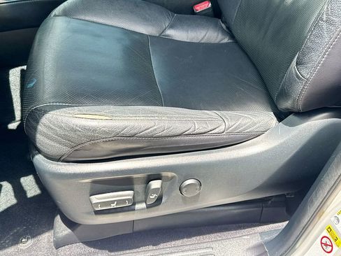 Used 2015 Lexus GX 460 w/ Premium Package AWD/4WD image 20