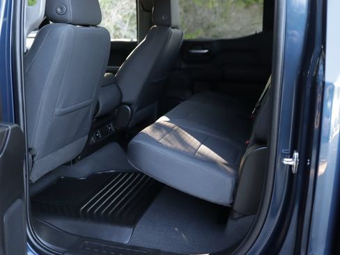 Used 2022 Chevrolet Silverado 1500 Custom w/ LPO, Dark Essentials Package AWD/4WD image 24