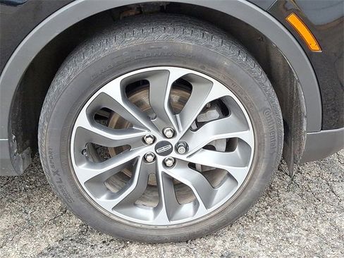 Used 2021 Lincoln Nautilus Reserve image 8