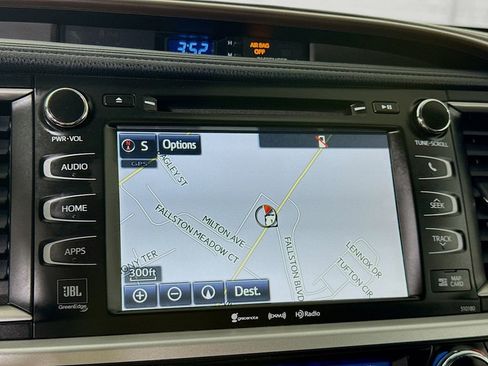 Certified 2017 Toyota Highlander Limited AWD/4WD image 6