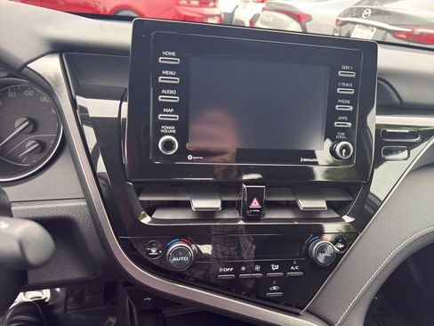 Used 2023 Toyota Camry SE w/ Protection Package (Q2) (TMS) FWD image 10