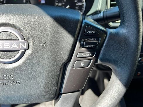 Used 2022 Nissan Frontier SV w/ Graphics Package image 24