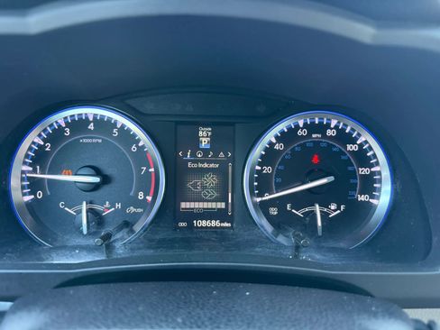 Used 2015 Toyota Highlander Limited image 20