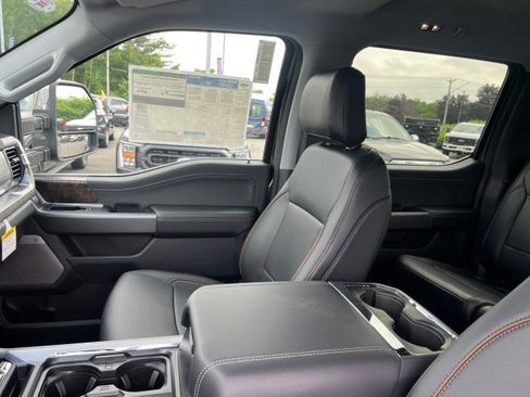 New 2025 Ford F350 Lariat w/ Lariat Ultimate Package image 9