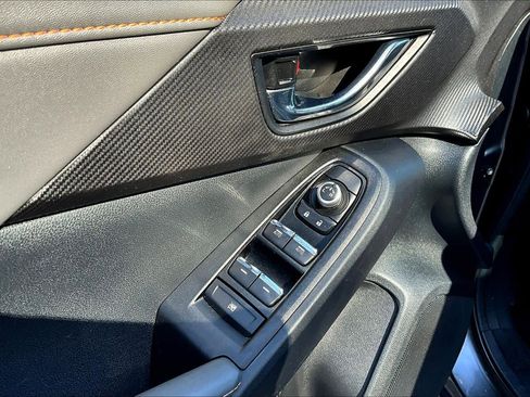 Used 2024 Subaru Crosstrek 2.5i Limited AWD/4WD image 32