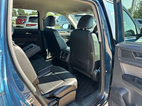 Used 2021 Volkswagen Atlas SE FWD image 21