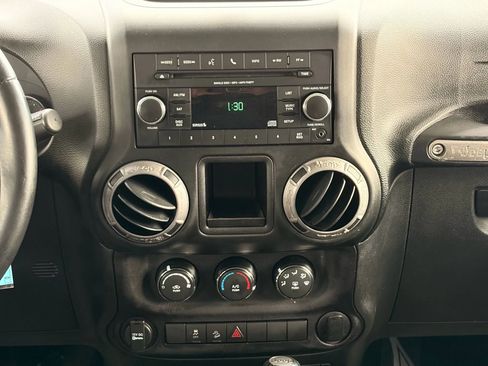 Used 2016 Jeep Wrangler Unlimited Sport w/ Connectivity Group AWD/4WD image 64