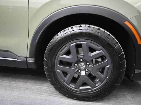 Used 2026 Honda CR-V TrailSport image 10