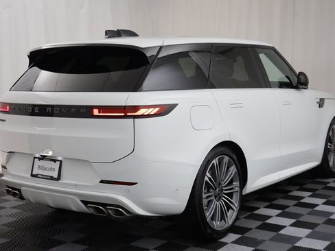 Used 2025 Land Rover Range Rover Sport Dynamic SE image 19