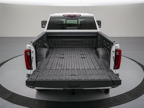 Used 2024 GMC Sierra 2500 Denali Ultimate AWD/4WD image 7