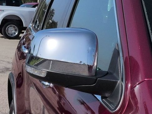 Used 2017 Jeep Grand Cherokee Limited RWD image 12
