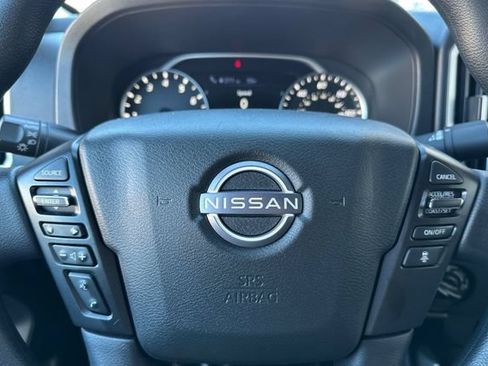 Certified 2025 Nissan Frontier SV AWD/4WD image 26