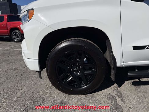 Used 2022 Chevrolet Silverado 1500 RST AWD/4WD image 13