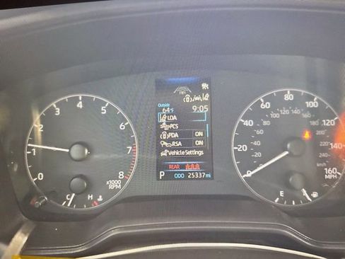 Used 2024 Toyota Corolla LE image 21