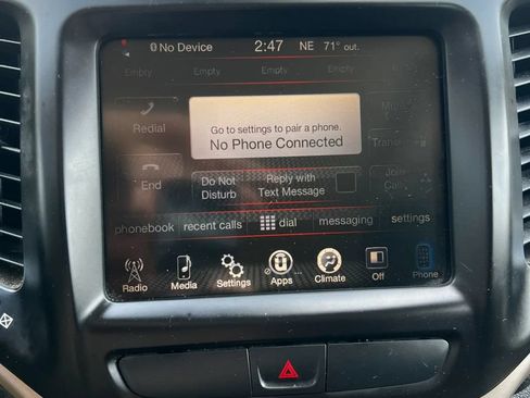 Used 2016 Jeep Cherokee 75th Anniversary AWD/4WD image 19