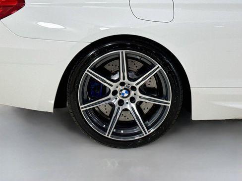 Used 2016 BMW M6 Convertible RWD image 38