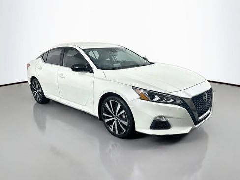 Used 2022 Nissan Altima 2.5 SR FWD image 1