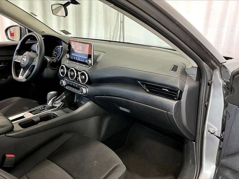 Used 2024 Nissan Sentra SV FWD image 28
