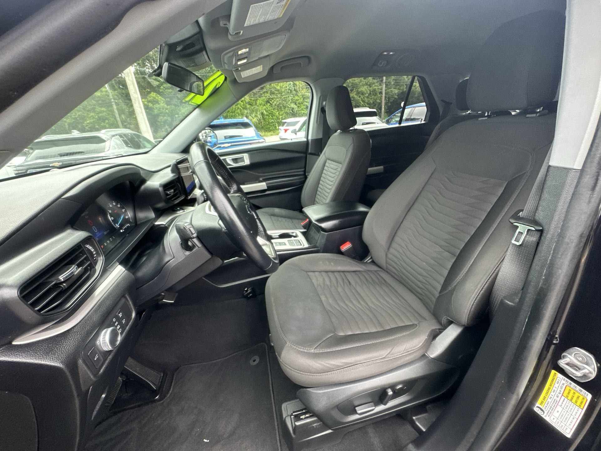 Used 2021 Ford Explorer XLT RWD image 19
