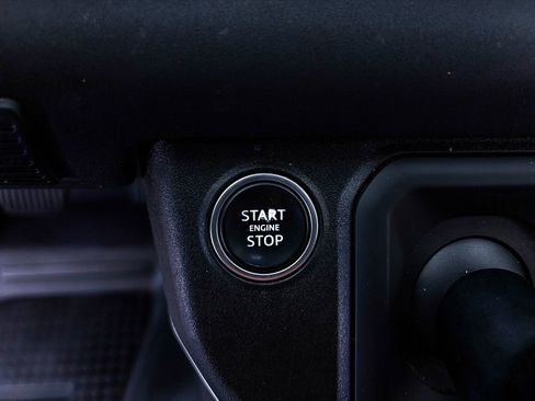 Used 2023 Land Rover Defender 110 SE AWD/4WD image 30