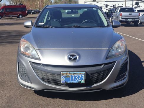 Used 2011 MAZDA MAZDA3 i Touring FWD image 8