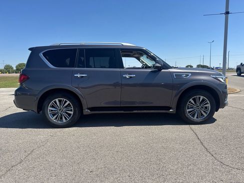 Used 2024 INFINITI QX80 Luxe AWD/4WD image 9
