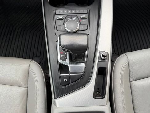 Used 2018 Audi A4 2.0T Premium image 12