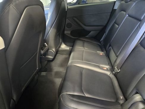 Used 2024 Tesla Model Y 2WD image 12