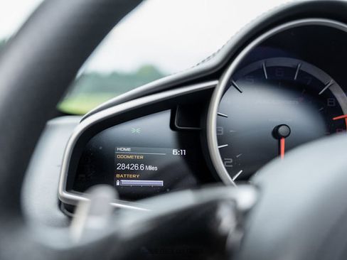Used 2013 McLaren MP4-12C Spider RWD image 27