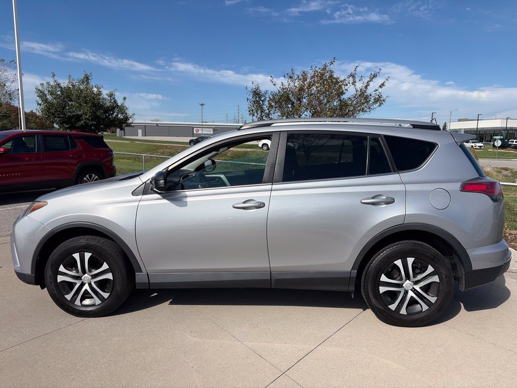 Used 2017 Toyota RAV4 LE w/ All Weather Liner Package AWD/4WD image 5
