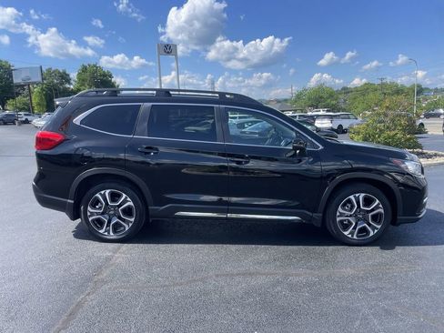 Certified 2022 Subaru Ascent Limited w/ Technology Package AWD/4WD image 4