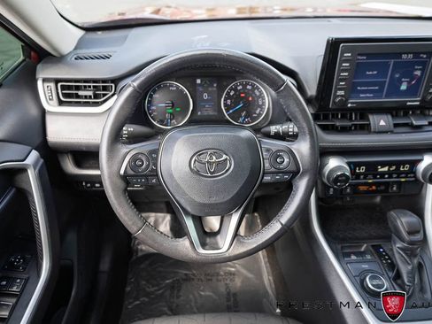 Used 2022 Toyota RAV4 XLE w/ Convenience Package AWD/4WD image 2
