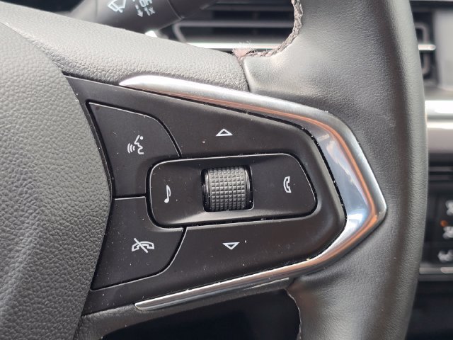 Used 2025 Chevrolet Trax ACTIV w/ Driver Confidence Package FWD image 15