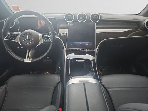 Used 2023 Mercedes-Benz GLC 300 4MATIC image 11