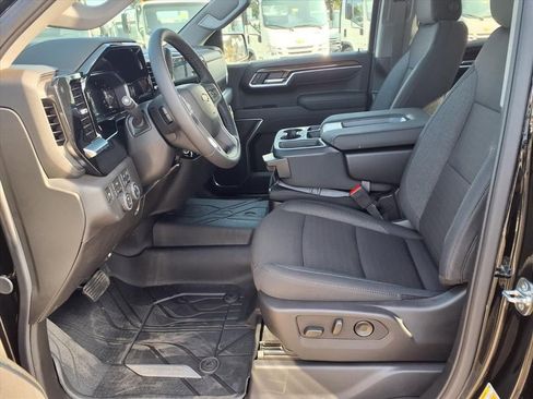 New 2026 Chevrolet Silverado 1500 LT w/ Safety Package AWD/4WD image 7