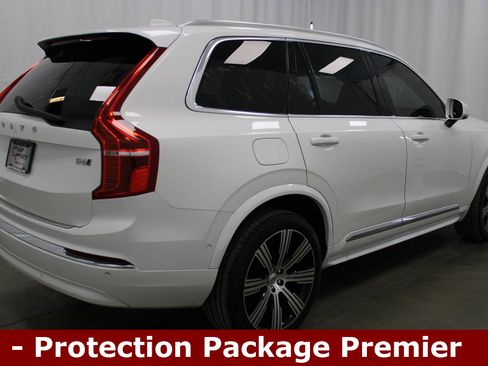 Used 2023 Volvo XC90 B6 Ultimate w/ Lounge Package image 5
