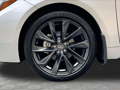 Used 2025 Toyota Corolla SE FWD image 11