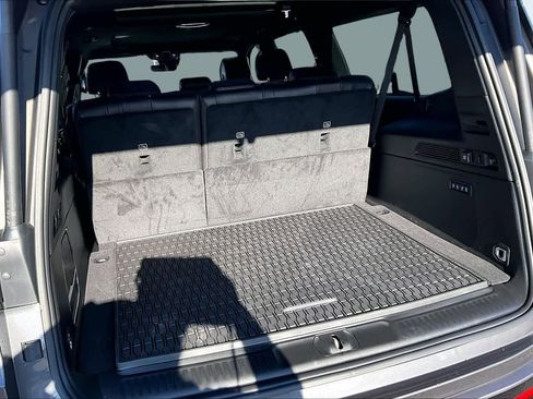 New 2026 Jeep Grand Wagoneer L Limited image 19