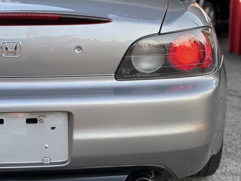 Used 2001 Honda S2000 Base 2dr Convertible image 24