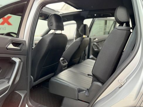 Used 2022 Volkswagen Tiguan SE R-Line FWD image 19