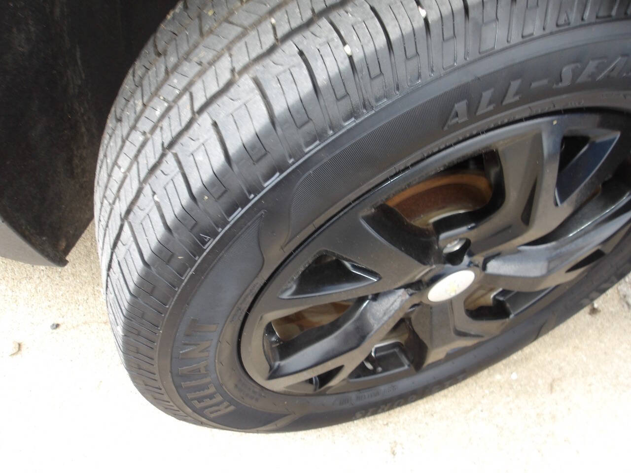Used 2018 Chevrolet Equinox Premier FWD image 42