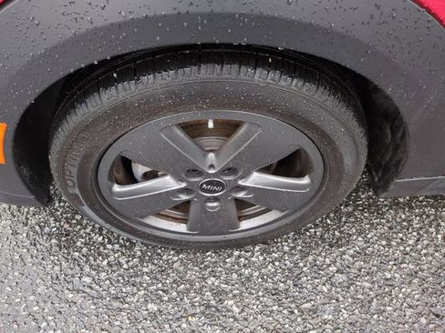 Used 2024 MINI Cooper 2-Door Hardtop image 10