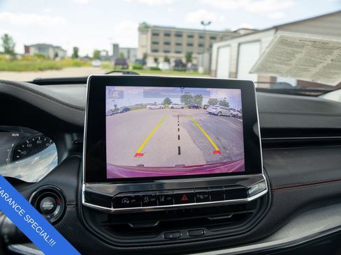 Used 2022 Jeep Compass Trailhawk w/ Trailhawk Convenience Group image 27