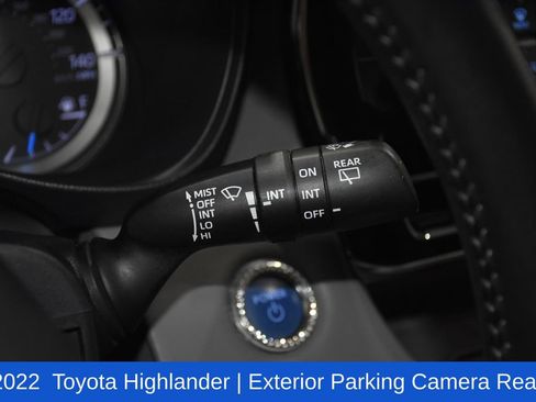 Used 2022 Toyota Highlander LE image 12