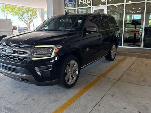 Used 2022 Ford Expedition King Ranch image 2