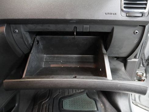 Used 2012 GMC Acadia SLE image 28