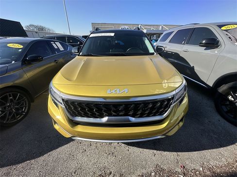 Used 2023 Kia Seltos Nightfall Edition image 17