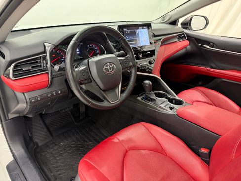 Used 2021 Toyota Camry XSE w/ Navigation Package AWD/4WD image 4